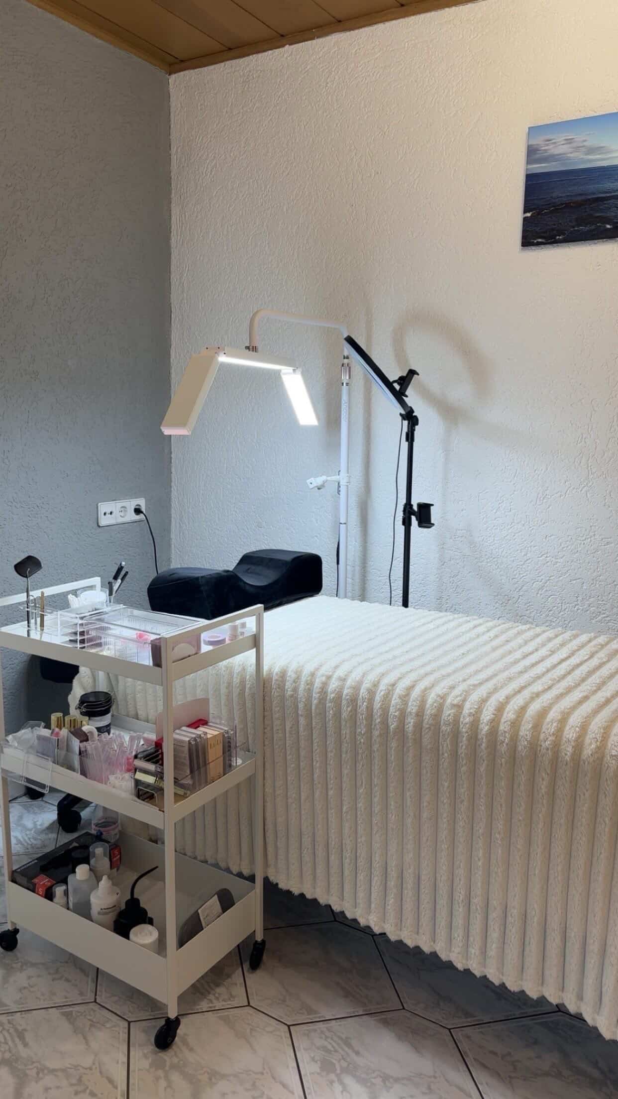 Behandlungsraum Meraklı Cosmetics